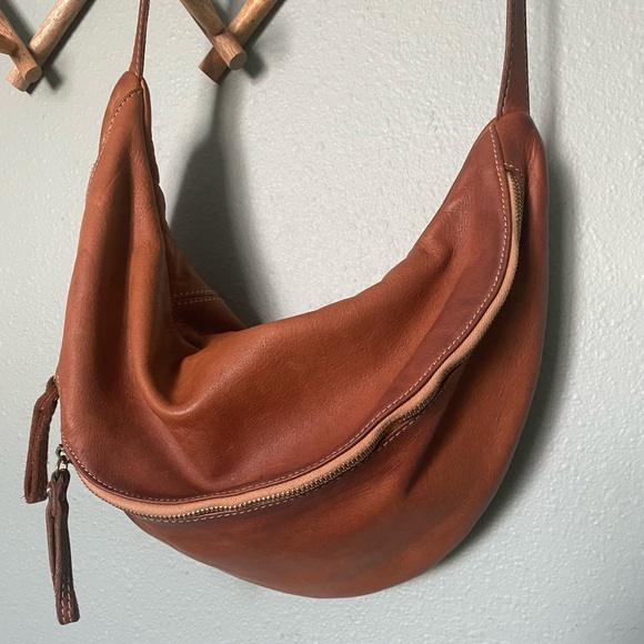 Soft Leather Crossbody Sling Bag - Picture 4 of 12